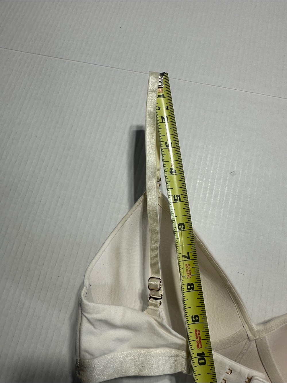 Thirdlove Smooth T-Shirt Bra in Ivory White - Wireless Light Support 30C 1/2 - Picture 3 of 7